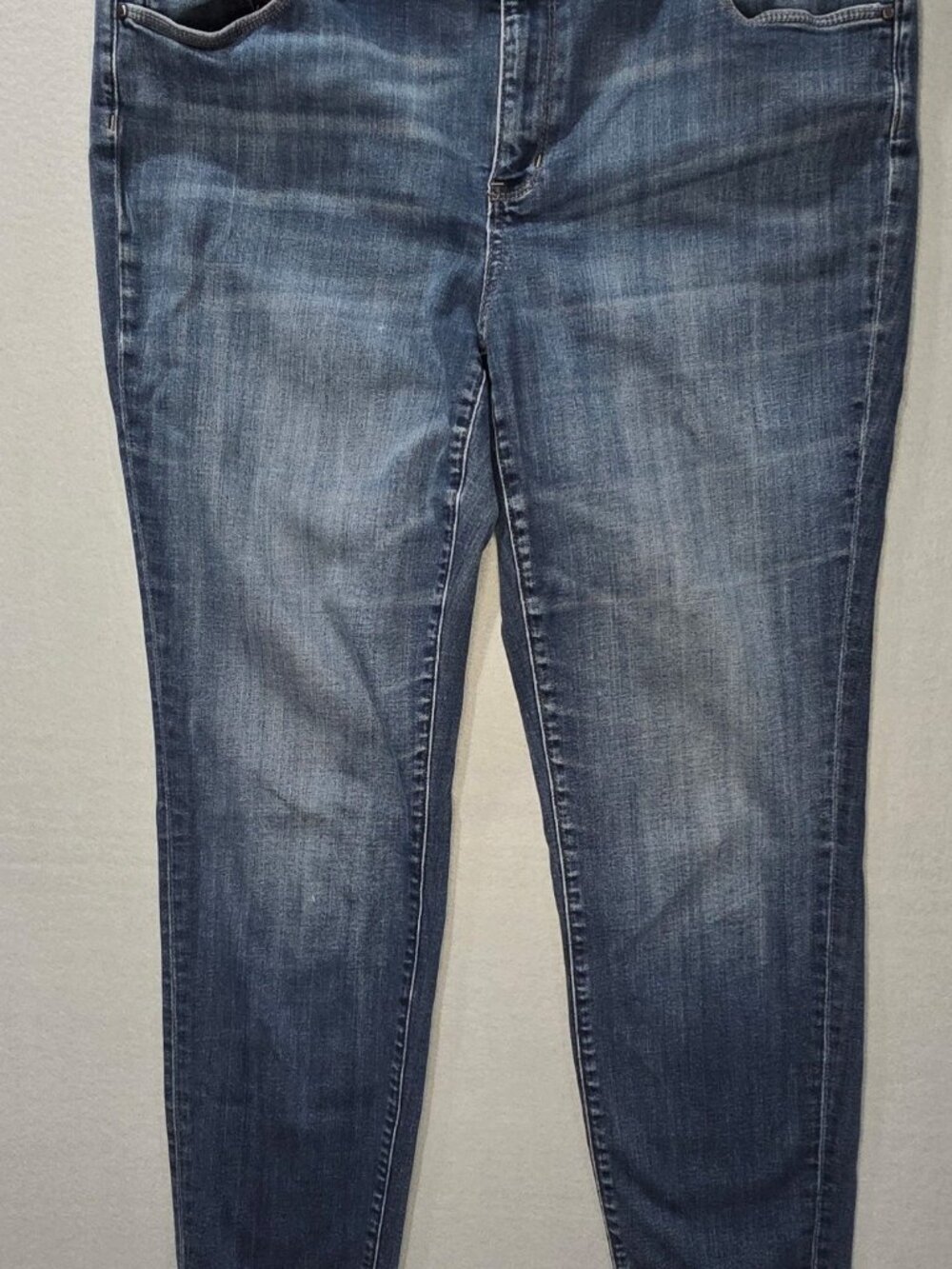 DKNY Soho Skinny Jeans 18W Light Wash Denim Women's Size 18W
